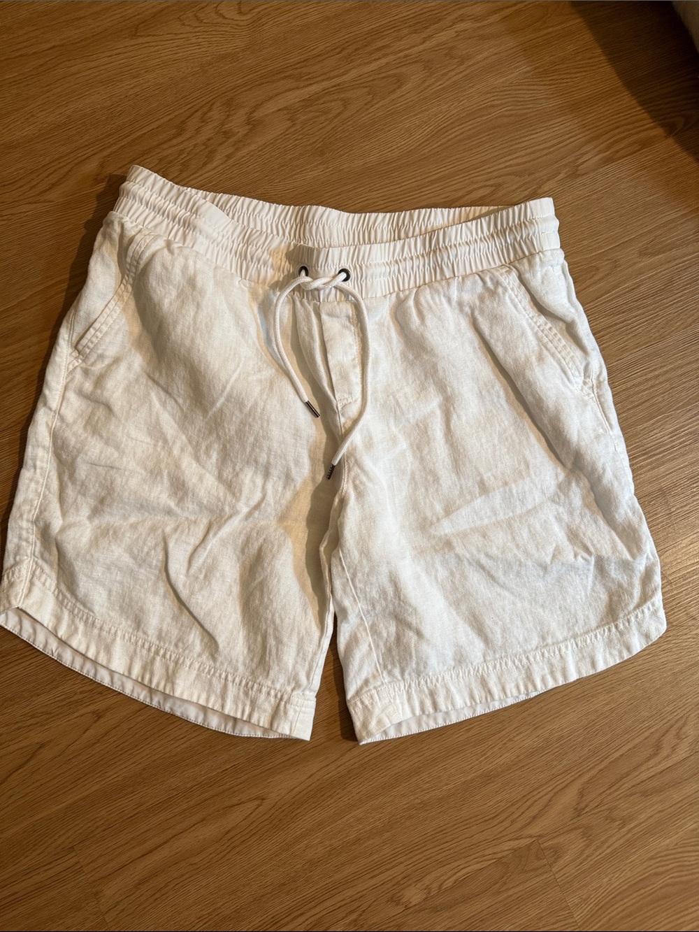 Athleta Women’s Linen  White Drawstring Shorts